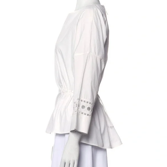 Akris Punto Blouse
Three-Quarter Sleeve/Bateau Neckline
Exposed Zip Closure back - Picture 2 of 3